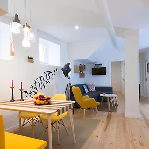 Casa Do Castelo 1- Work Or Relax In The Historic Heart Of Lisbon! Appartement